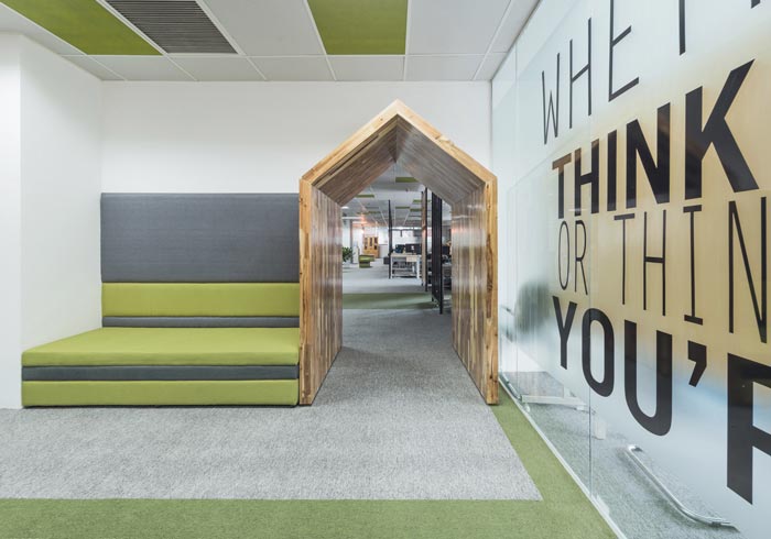 電子商務服務商辦公室過道裝修設計案例效果圖