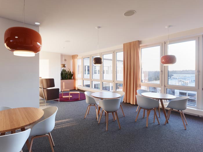 軟件開發(fā)公司辦公室休息區(qū)域裝修設(shè)計案例效果圖