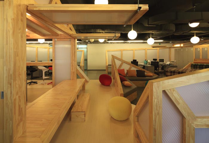 家具廠商辦公室過道裝修設(shè)計(jì)案例效果圖