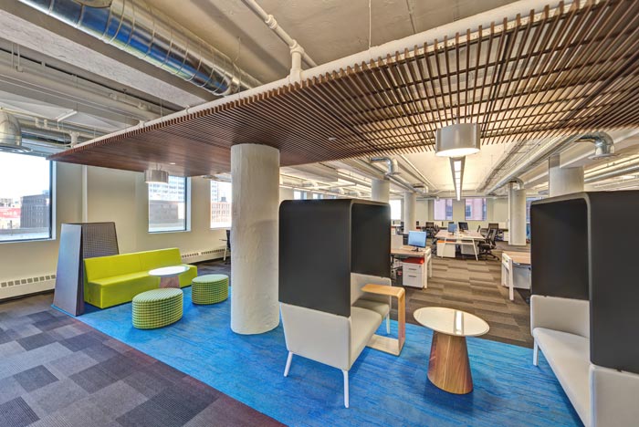 服飾總部辦公室交流區(qū)域裝修設(shè)計(jì)案例效果圖