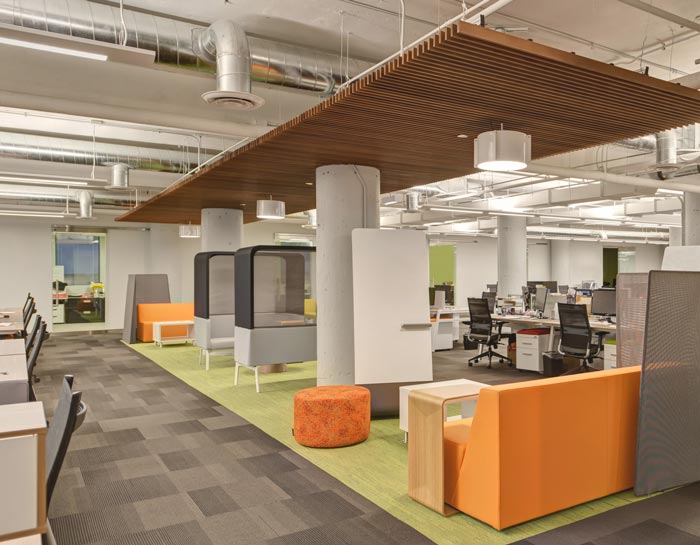 服飾總部辦公室休息區(qū)域裝修設(shè)計(jì)案例效果圖