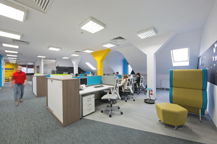 服裝廠辦公室裝修設(shè)計(jì)效果圖