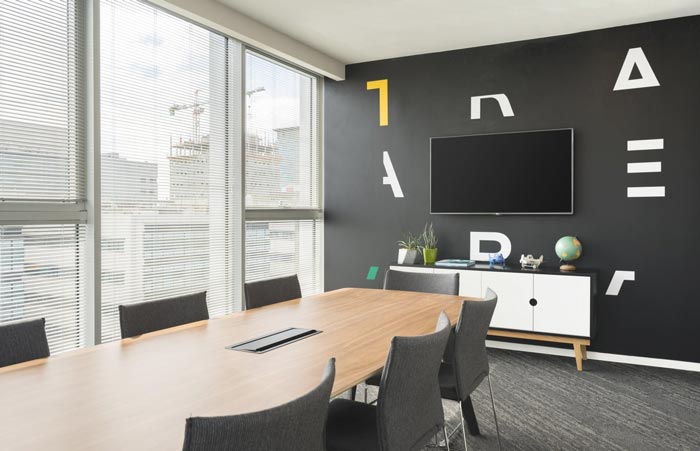 網(wǎng)絡(luò)安全服務(wù)公司辦公室會議室裝修設(shè)計(jì)案例效果圖