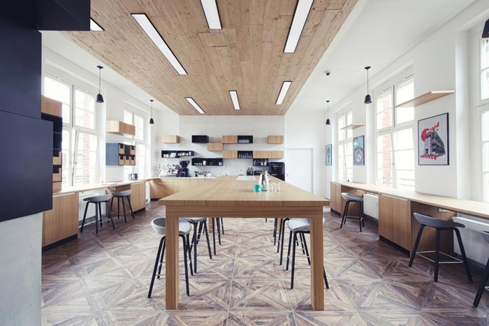 網(wǎng)絡(luò)服務(wù)公司辦公室茶水間裝修設(shè)計案例效果圖