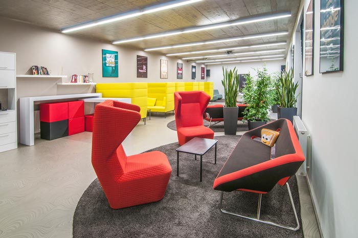 現(xiàn)代簡約辦公室接待區(qū)域裝修設計案例效果圖