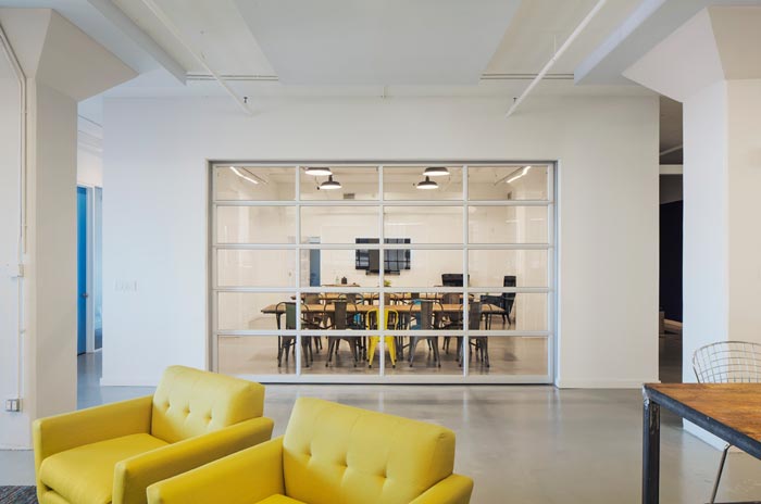 創(chuàng)意營銷公司辦公室動線裝修設計案例效果圖