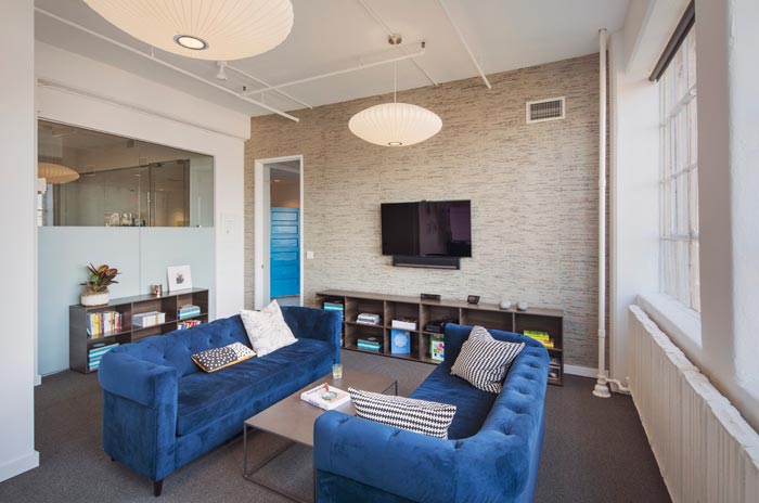 創(chuàng)意營銷公司辦公室閱讀區(qū)域裝修設計案例效果圖