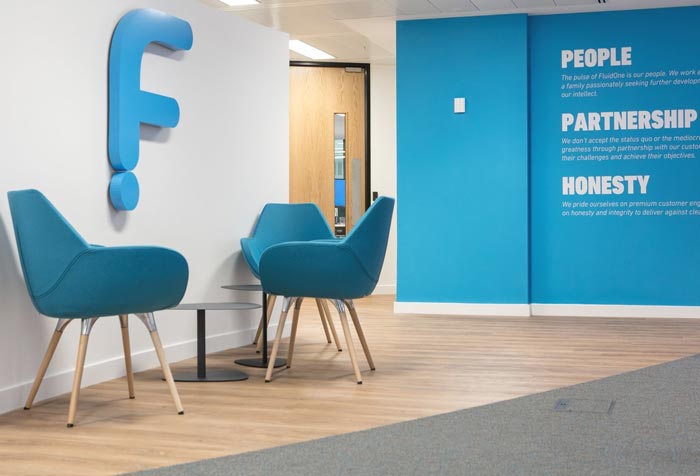 解決方案提供商辦公室前臺裝修設(shè)計案例效果圖