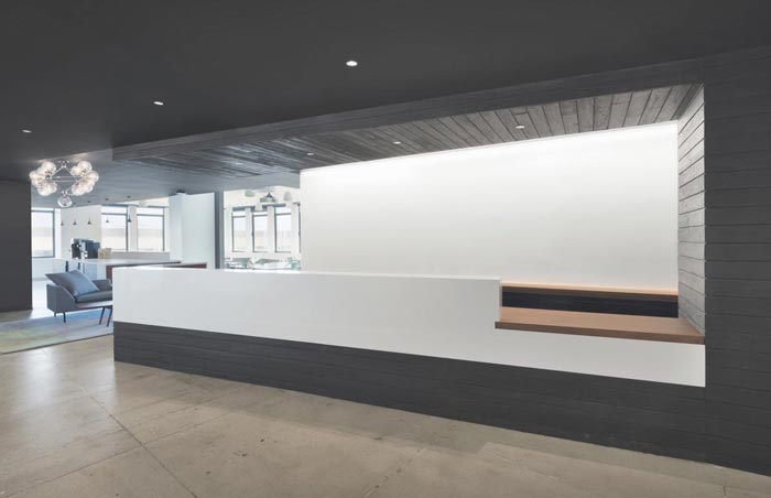 廣告代理公司辦公室前臺裝修設(shè)計實景圖