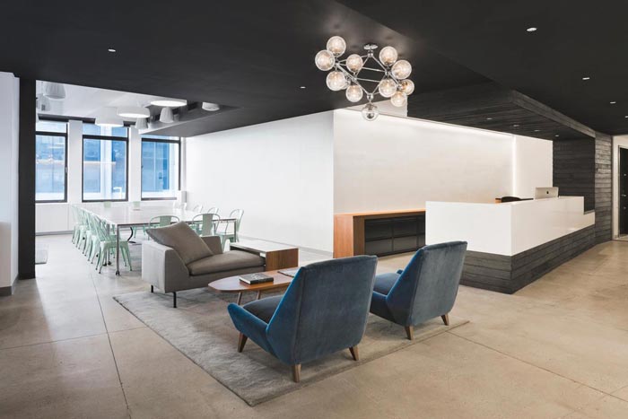 廣告代理公司辦公室前臺接待裝修設(shè)計實景圖