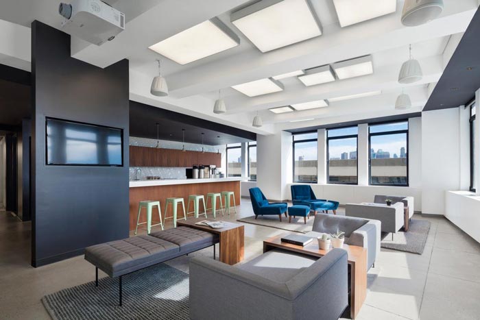 廣告代理公司辦公室茶水間修設(shè)計實景圖