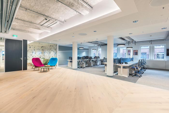 軟件開發(fā)公司辦公室辦公區(qū)域裝修設(shè)計(jì)案例效果圖