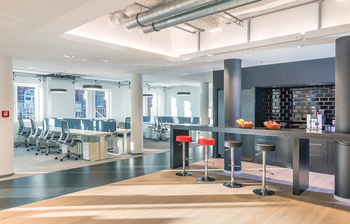 軟件開發(fā)公司辦公室茶水間裝修設(shè)計(jì)案例效果圖