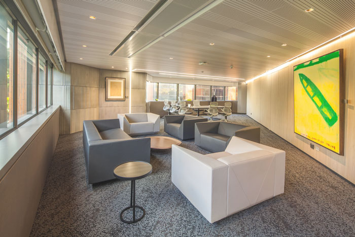 貸款金融公司辦公室交流區(qū)域裝修設(shè)計(jì)案例效果圖