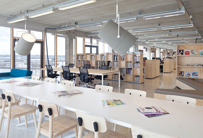 新媒體現(xiàn)代簡(jiǎn)約辦公室辦公區(qū)域裝修設(shè)計(jì)案例效果圖