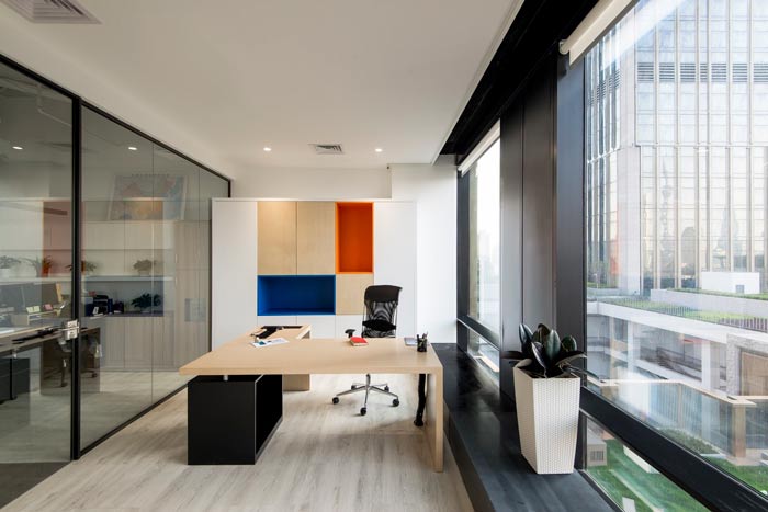 旅游服務公司總經理辦公室裝修設計案例效果圖