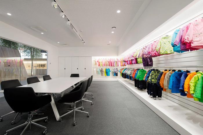 服裝廠房辦公室會議室裝修設(shè)計(jì)案例效果圖