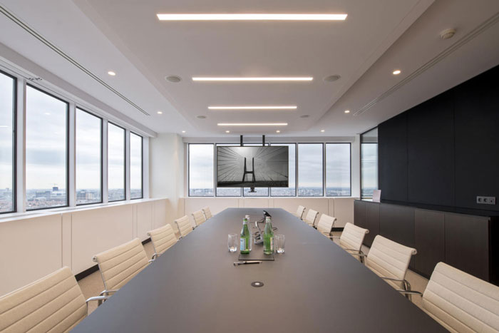 P2P金融公司辦公室會議室裝修設(shè)計效果圖