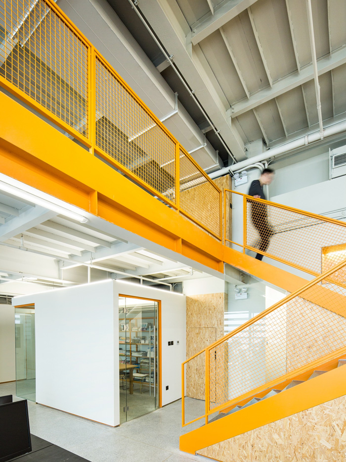 廠家辦公樓樓梯裝修設(shè)計(jì)效果圖