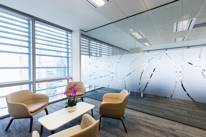 能源公司辦公室洽談區(qū)裝修設(shè)計效果圖