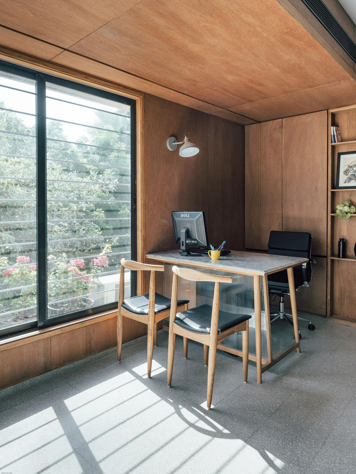 律師事務(wù)所經(jīng)理辦公室裝修設(shè)計(jì)效果圖