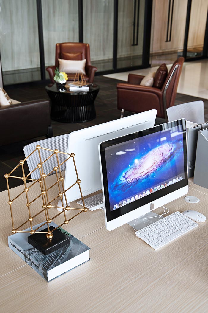 金融機(jī)構(gòu)辦公桌設(shè)計(jì)方案