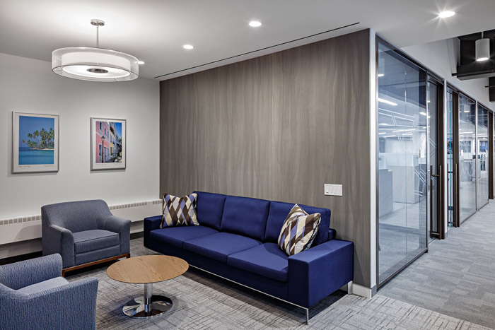 金融控股公司交流區(qū)裝修設(shè)計效果圖