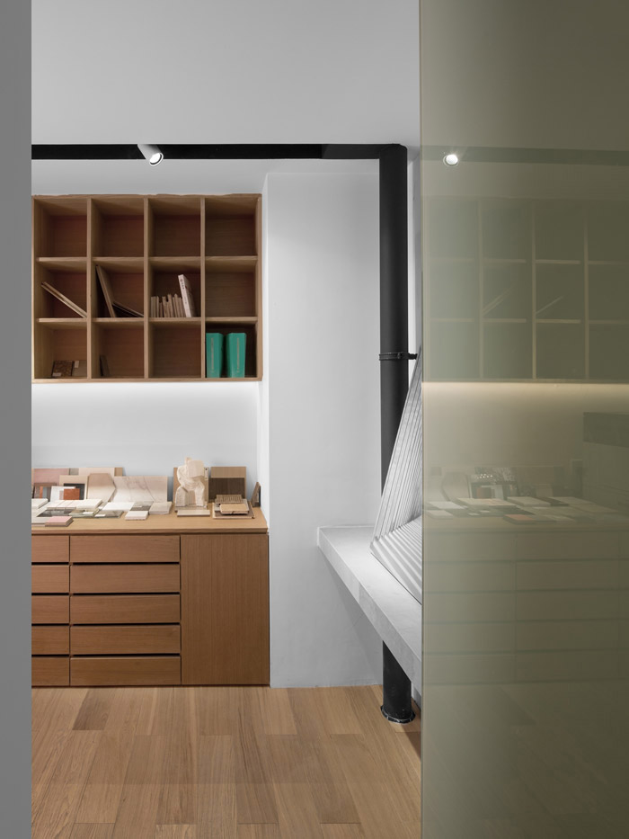 家庭式辦公室收藏室裝修設(shè)計效果圖