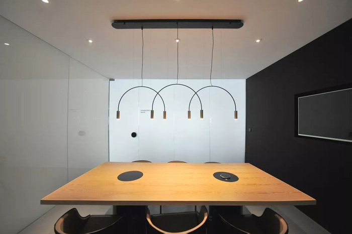 企業(yè)辦公室會議室設(shè)計方案