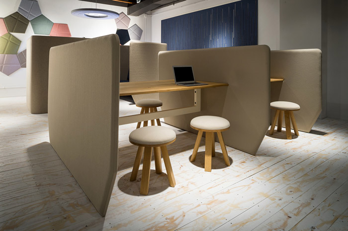 家具公司個人辦公區(qū)裝修設計效果圖