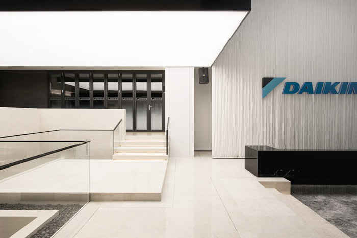 總部辦公樓前臺(tái)裝修效果圖