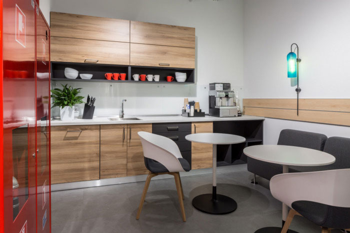 納維亞風(fēng)格辦公室茶水間裝修效果圖