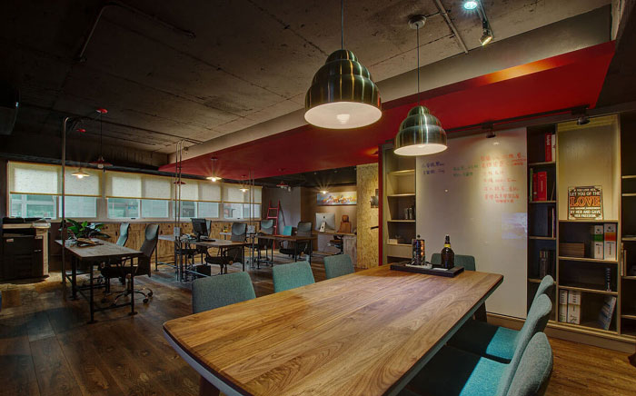 復(fù)古辦公室辦公區(qū)裝飾設(shè)計效果圖