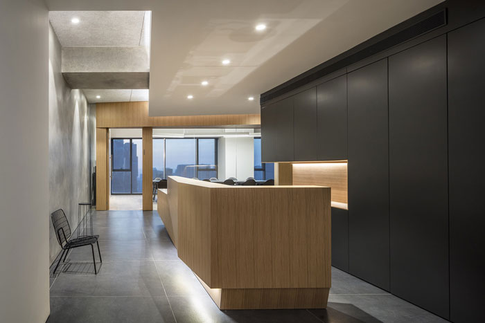 策劃公司辦公室前臺裝修設(shè)計(jì)效果圖