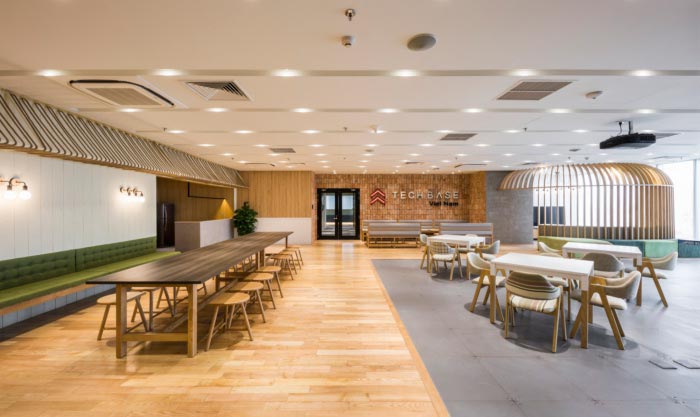 開發(fā)中心辦公室前臺裝修設(shè)計(jì)效果圖