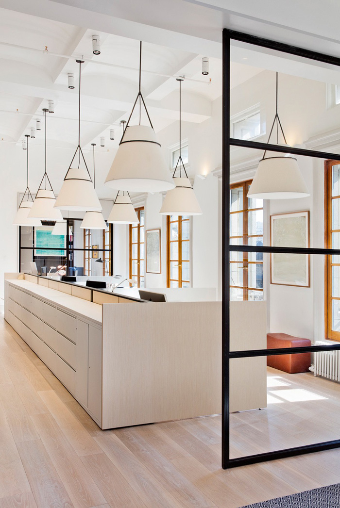 財務公司辦公室辦公區(qū)設計效果圖