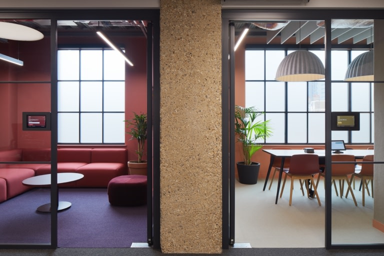 辦公室會(huì)議室